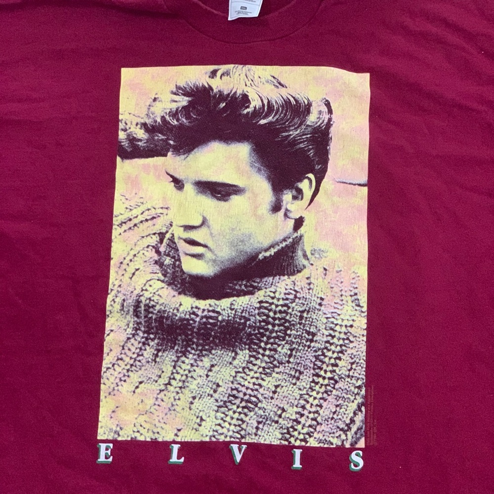 Mauroon/Red Elvis T-shirt